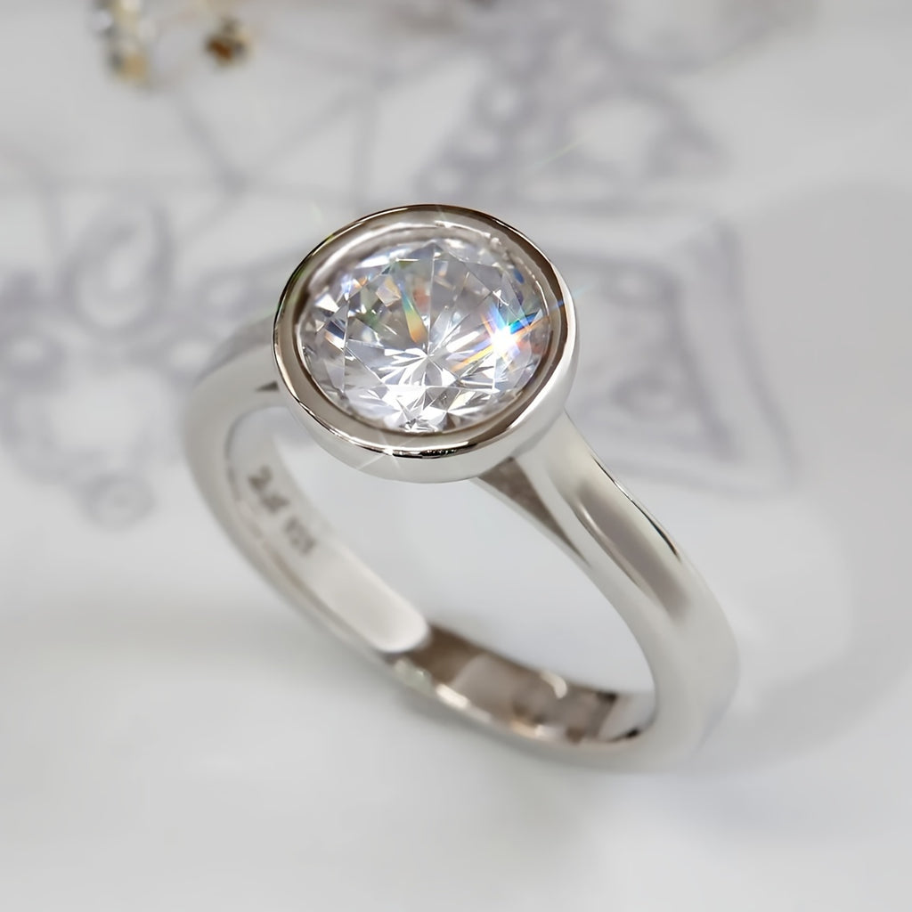 A Stylish And Minimalist Synthetic Zirconia Ring for Women, Perfect for Engagements, Weddings, And Anniversary Gifts