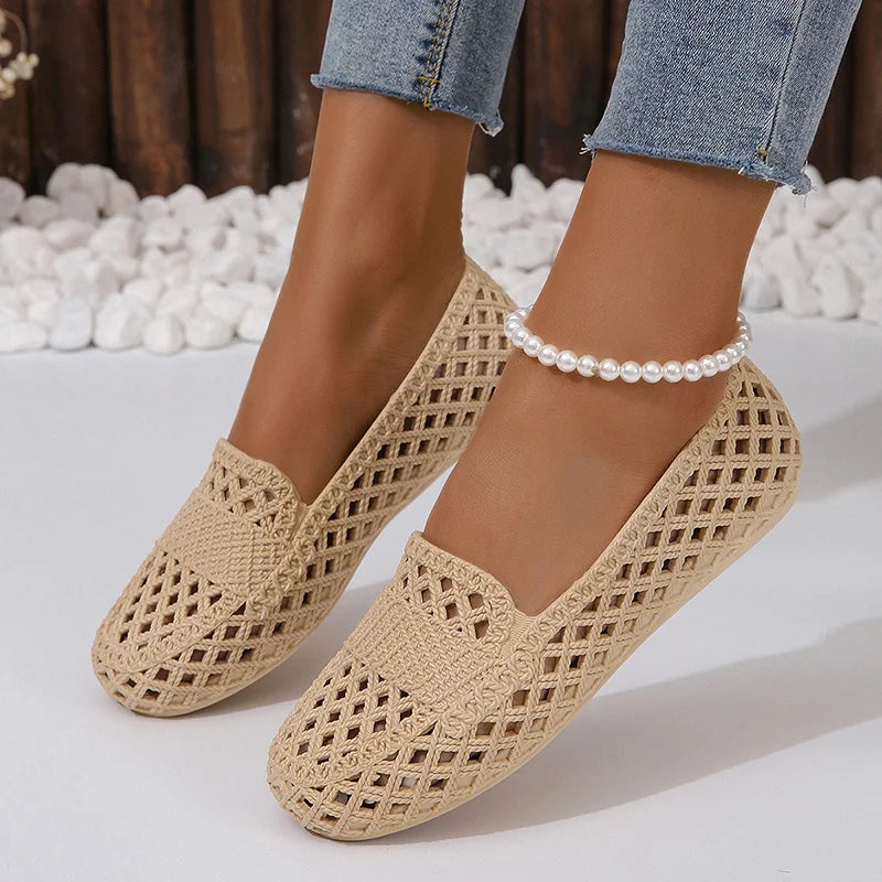 Comfortable Flat-soled Casual Outer Wear Non-slip Fashionable Toe-cap Sandals for Women