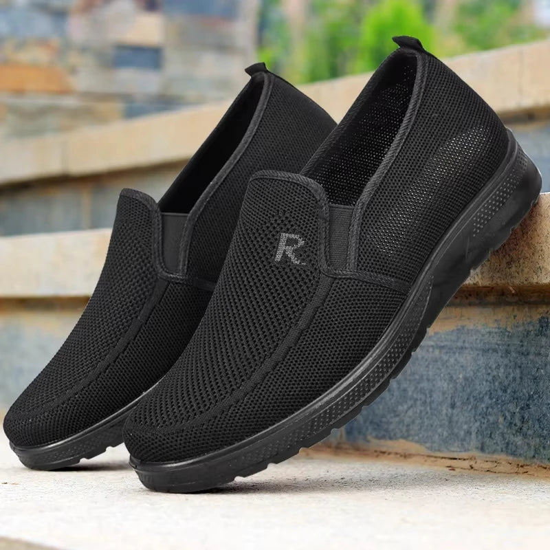Men'S Beijing Cloth Shoes Mesh Breathable And Non Slip Casual Business Shoes Breathable And Loose Dad Size Shoes