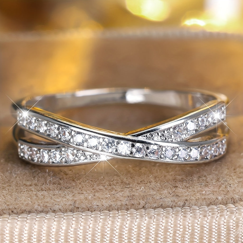 An adorable classic versatile Synthetic Zirconia ring, Silvery cross eternal ring jewelry for Women's wedding